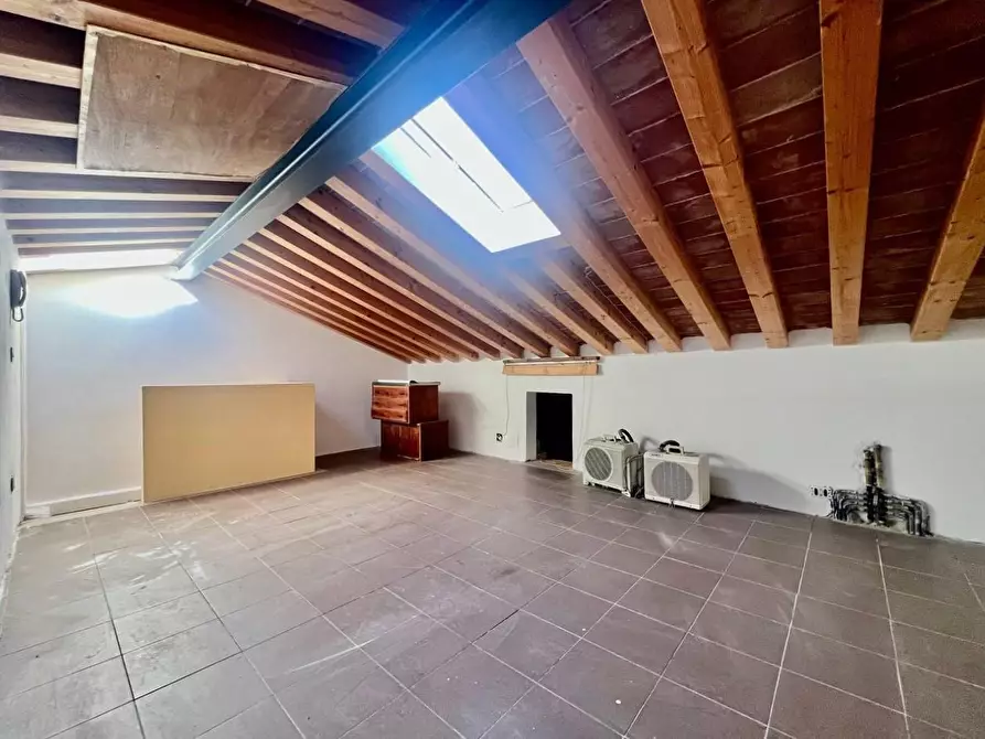 Immagine 16 di Terratetto in affitto  a Cascina