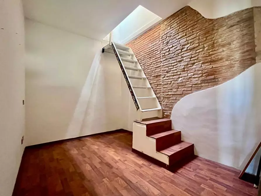 Immagine 1 di Terratetto in affitto  a Cascina