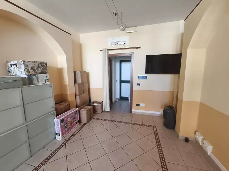 Immagine 10 di Locale commerciale in affitto  a Capannoli