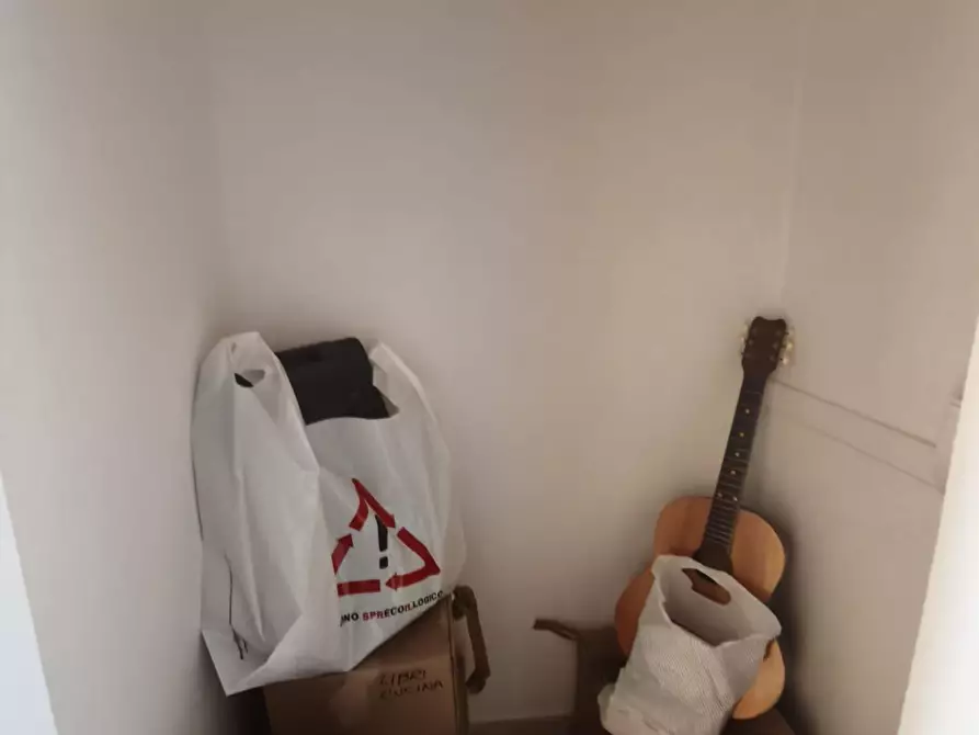 Immagine 9 di Locale commerciale in affitto  a Capannoli