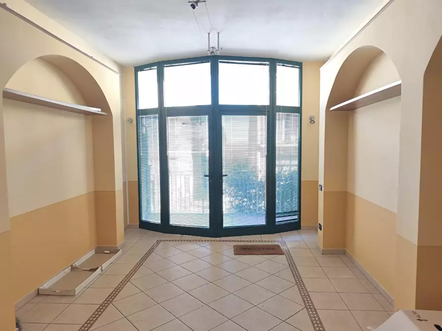 Immagine 8 di Locale commerciale in affitto  a Capannoli