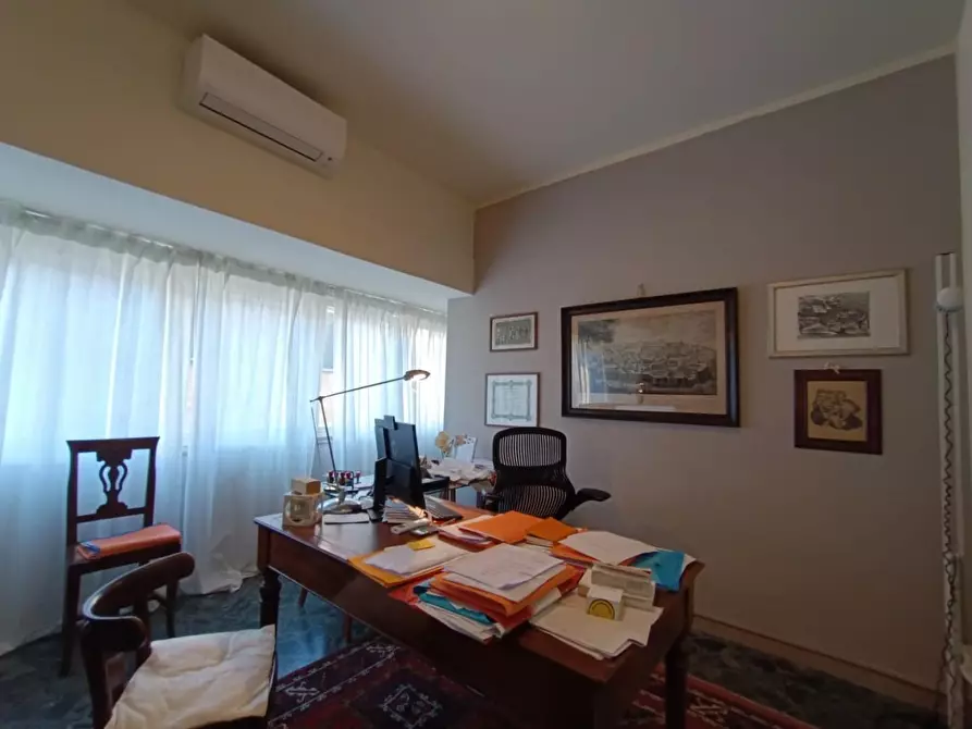 Immagine 12 di Ufficio in affitto  a Massa