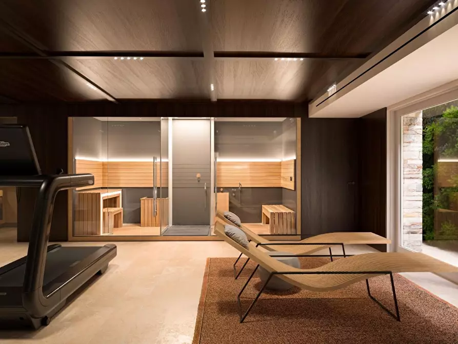 Immagine 26 di Villa in vendita  a Forte Dei Marmi