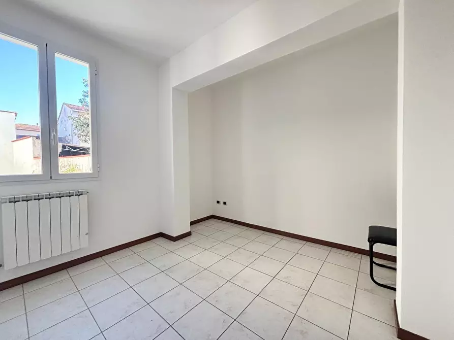 Immagine 17 di Appartamento in vendita  a Fucecchio