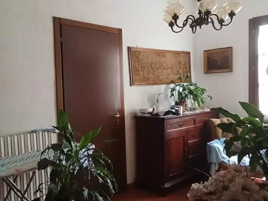 Immagine 11 di Casa bifamiliare in vendita  a Buti