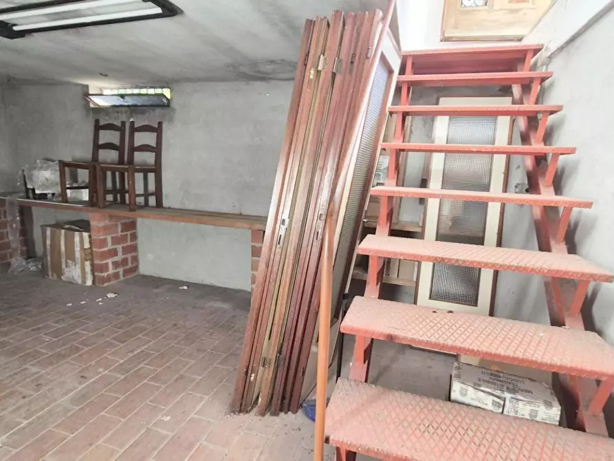 Immagine 63 di Casa indipendente in vendita  a Camaiore