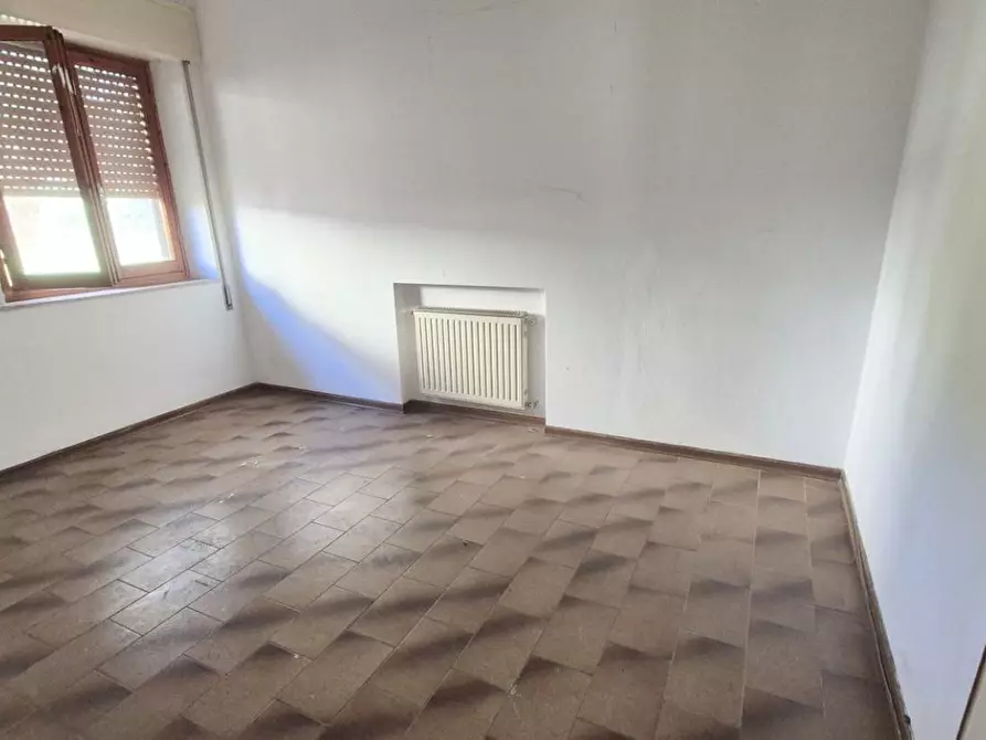 Immagine 13 di Casa indipendente in vendita  a Camaiore