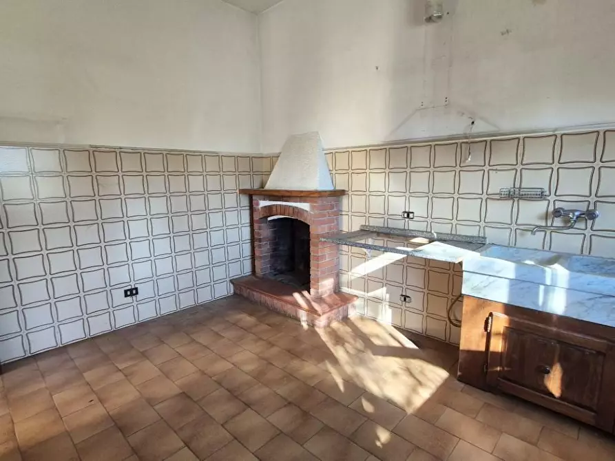 Immagine 41 di Casa indipendente in vendita  a Camaiore