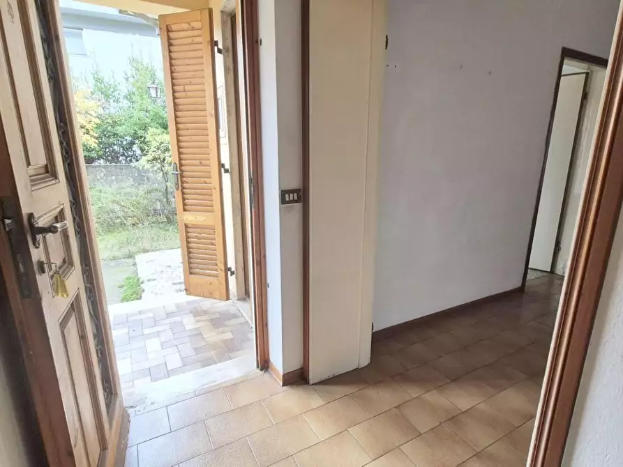 Immagine 47 di Casa indipendente in vendita  a Camaiore
