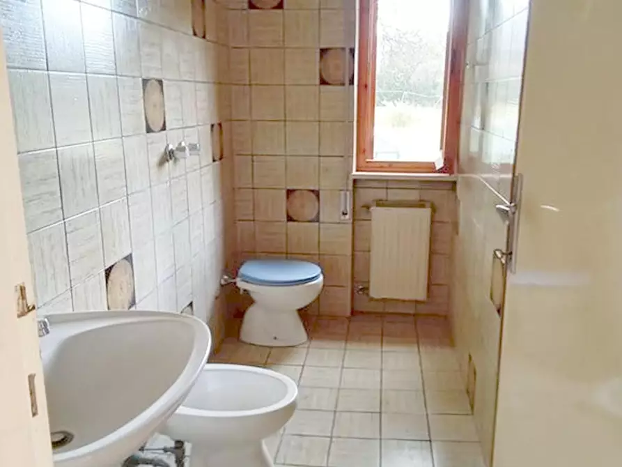 Immagine 27 di Casa indipendente in vendita  a Camaiore