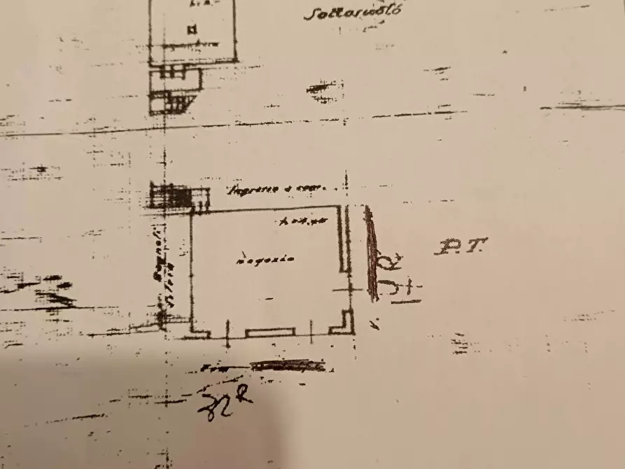 Immagine 1 di Locale commerciale in affitto  a Empoli