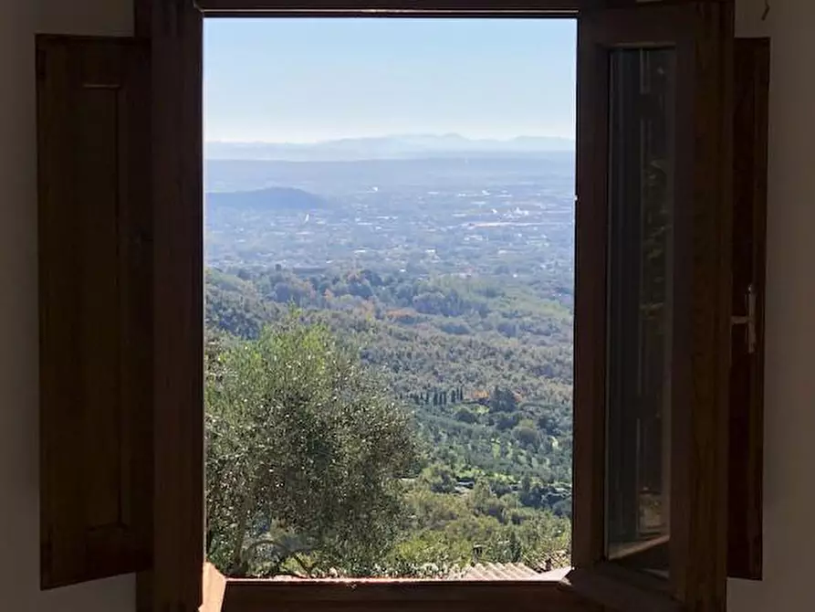 Immagine 13 di Porzione di casa in vendita  a Capannori