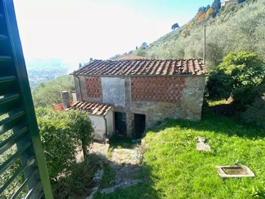 Immagine 6 di Porzione di casa in vendita  a Capannori