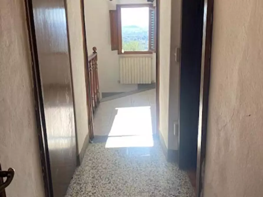 Immagine 8 di Porzione di casa in vendita  a Capannori