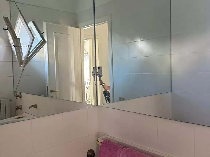 Immagine 47 di Villa in vendita  a Fucecchio