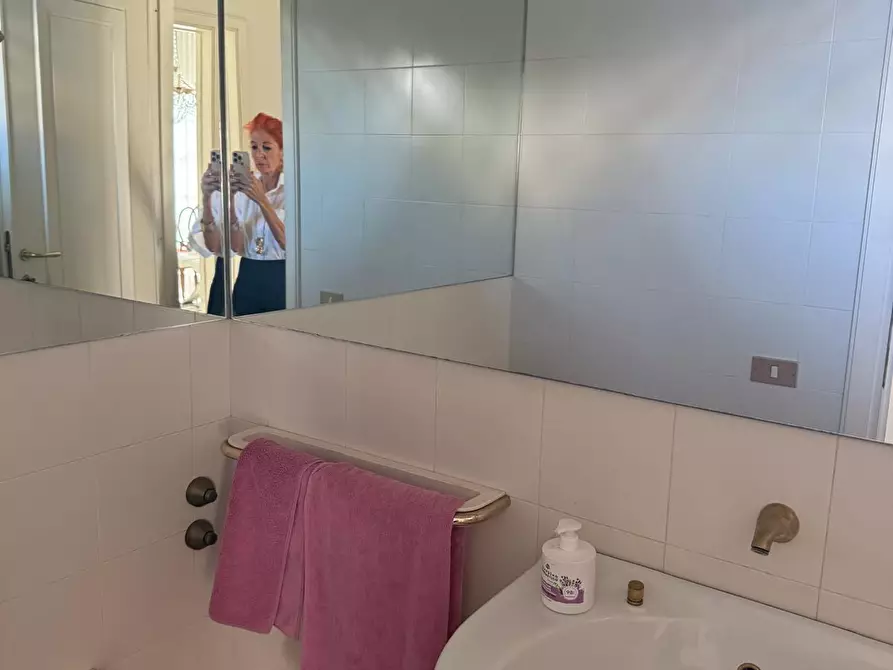 Immagine 50 di Villa in vendita  a Fucecchio