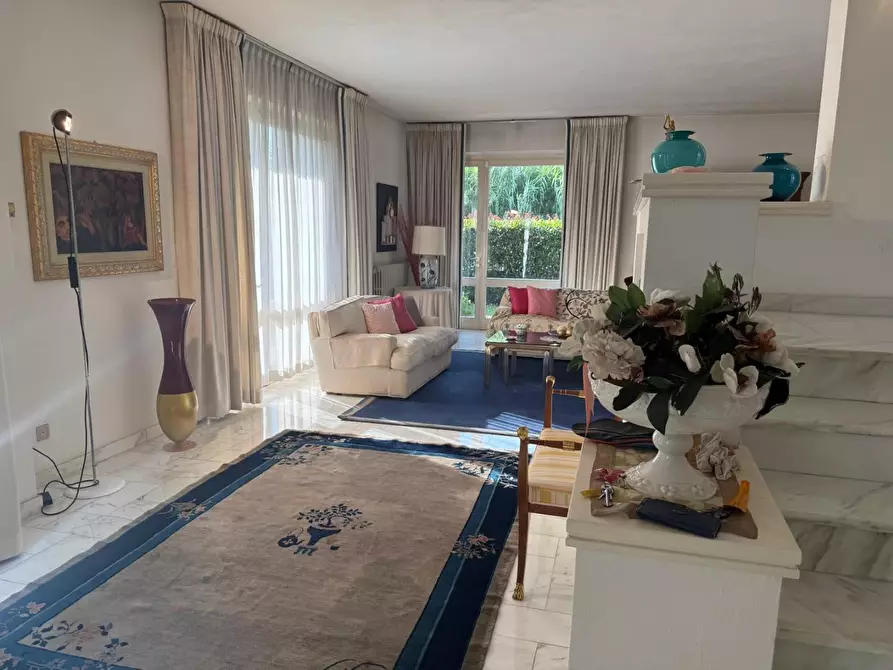 Immagine 45 di Villa in vendita  a Fucecchio