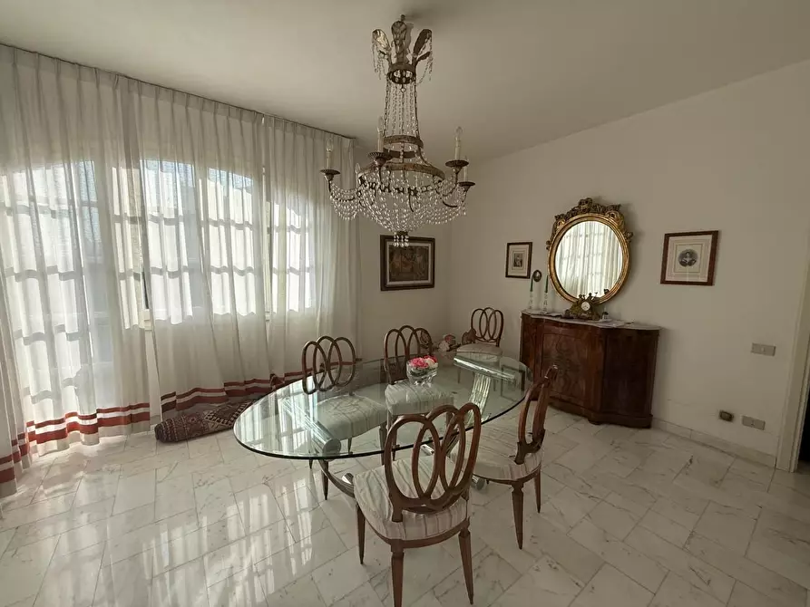 Immagine 53 di Villa in vendita  a Fucecchio