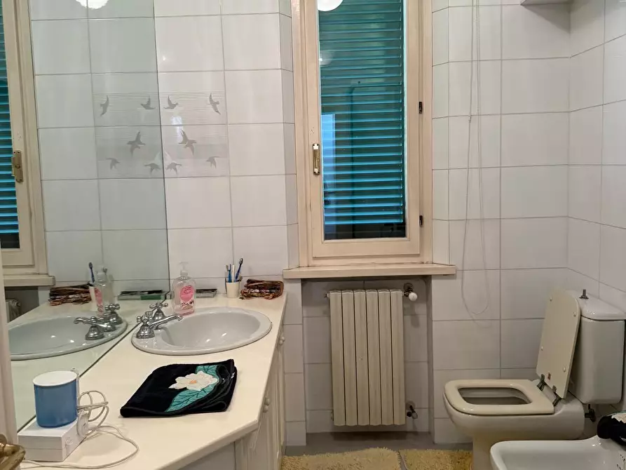 Immagine 11 di Villa in vendita  a Fucecchio