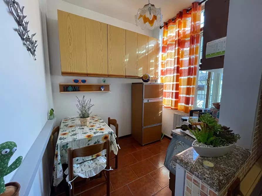 Immagine 9 di Appartamento in vendita  a Viareggio