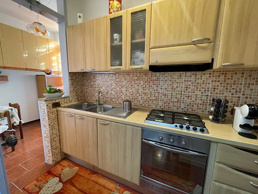 Immagine 8 di Appartamento in vendita  a Viareggio