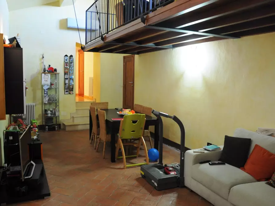 Immagine 4 di Appartamento in vendita  a Colle Di Val D'elsa