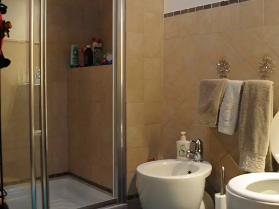 Immagine 22 di Appartamento in vendita  a Colle Di Val D'elsa