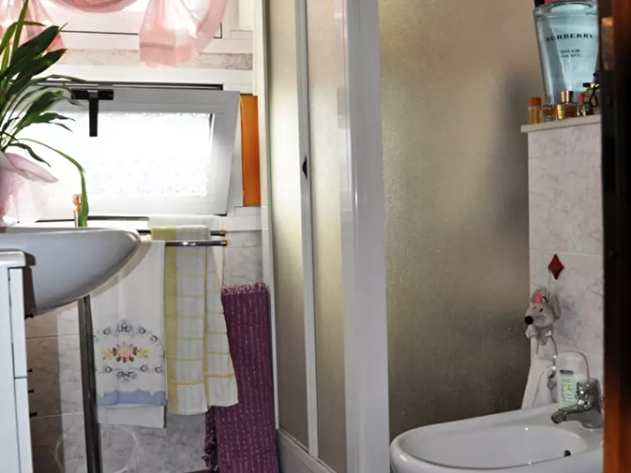 Immagine 17 di Appartamento in vendita  a Poggibonsi