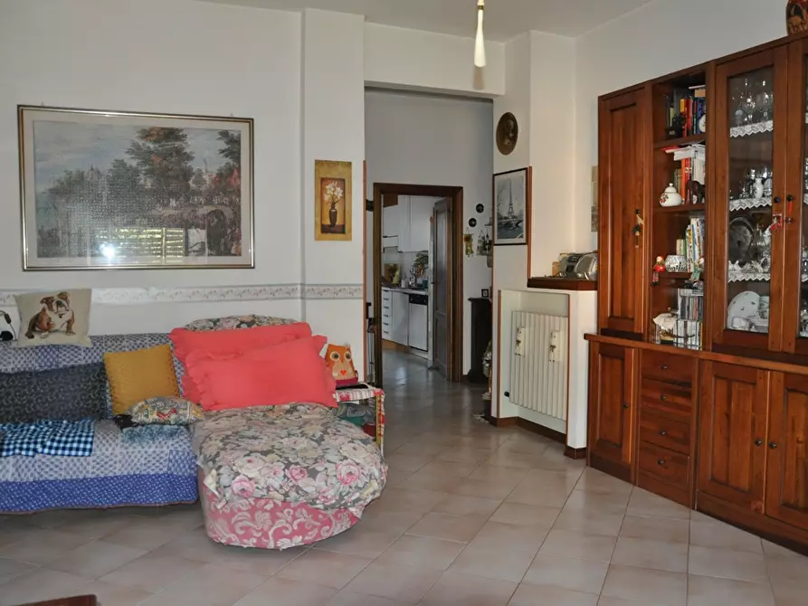 Immagine 9 di Appartamento in vendita  a Poggibonsi