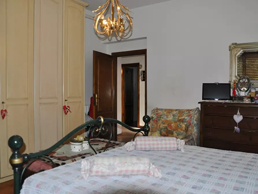 Immagine 15 di Appartamento in vendita  a Poggibonsi