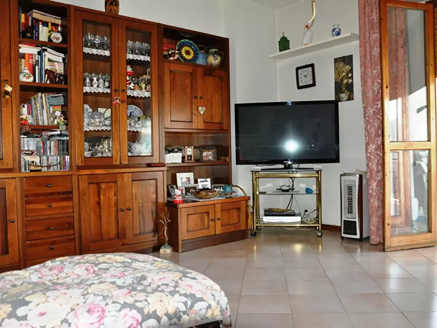 Immagine 8 di Appartamento in vendita  a Poggibonsi
