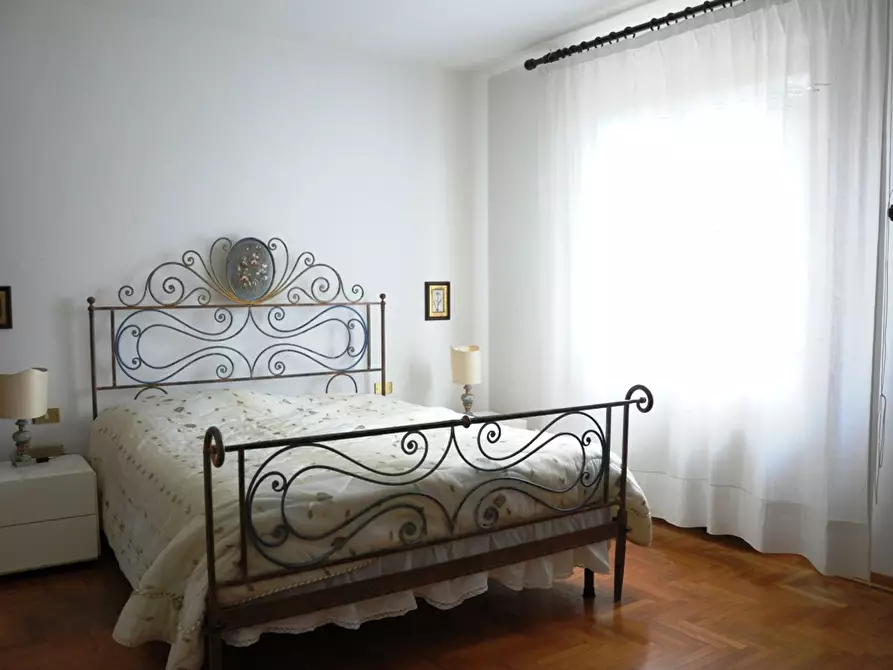 Immagine 7 di Villa in vendita  a Casole D'elsa