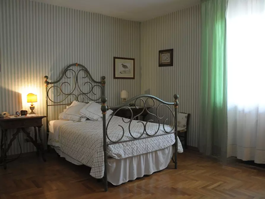 Immagine 9 di Villa in vendita  a Casole D'elsa