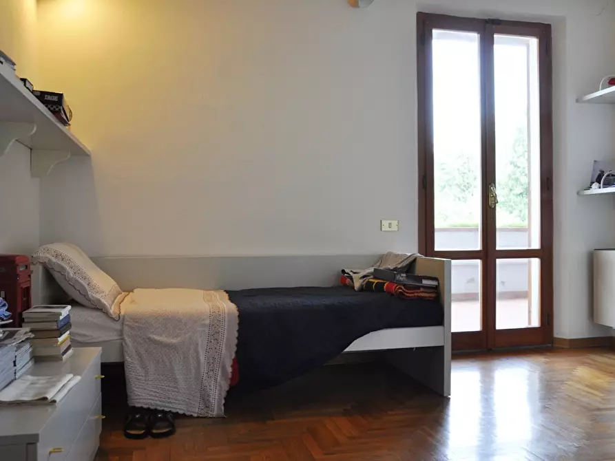 Immagine 11 di Villa in vendita  a Casole D'elsa