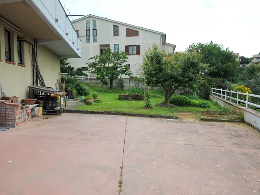 Immagine 36 di Villa in vendita  a Casole D'elsa