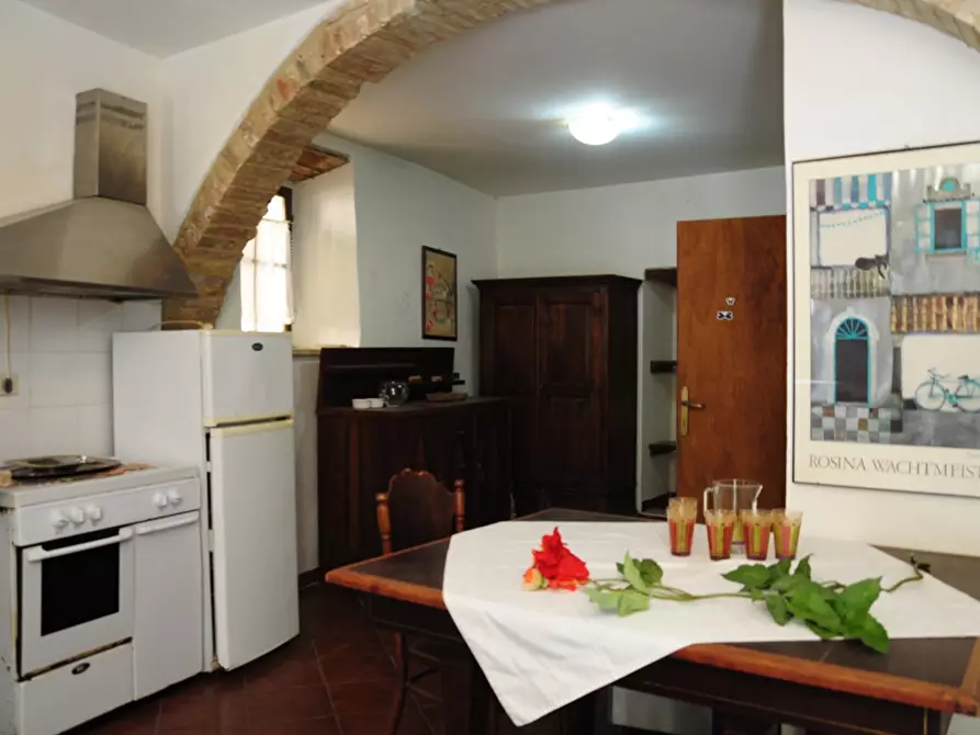 Immagine 11 di Appartamento in vendita  a Colle Di Val D'elsa