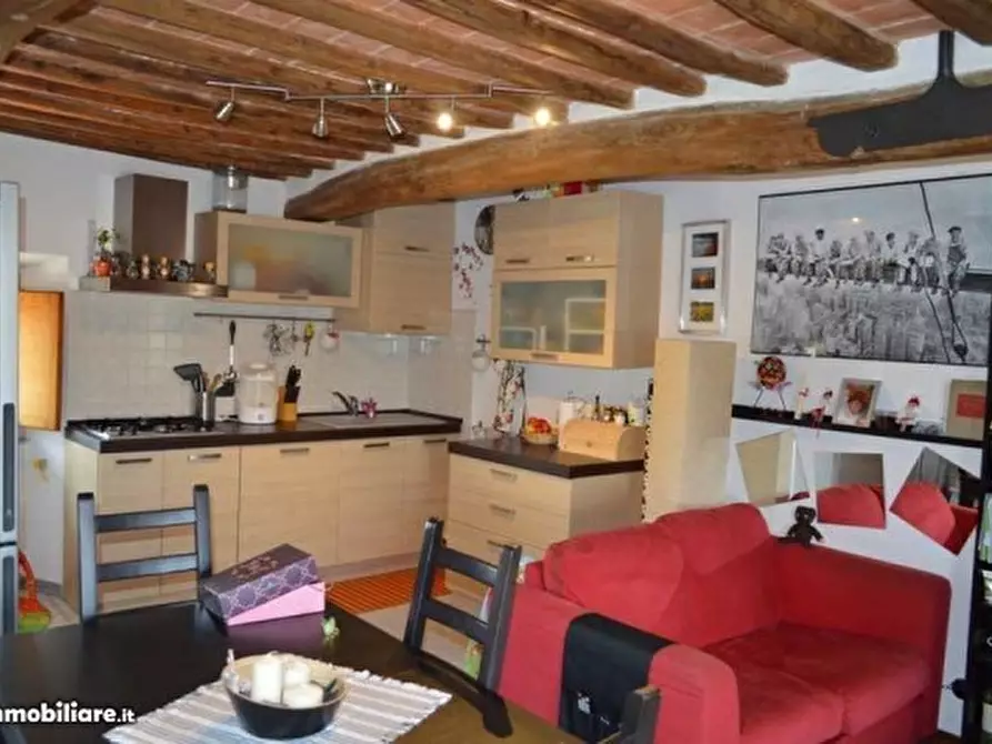 Immagine 3 di Appartamento in vendita  a Colle Di Val D'elsa