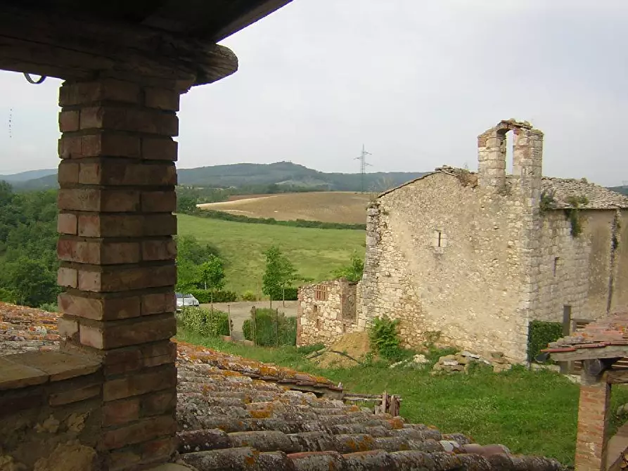 Immagine 20 di Casa colonica in vendita  a Colle Di Val D'elsa