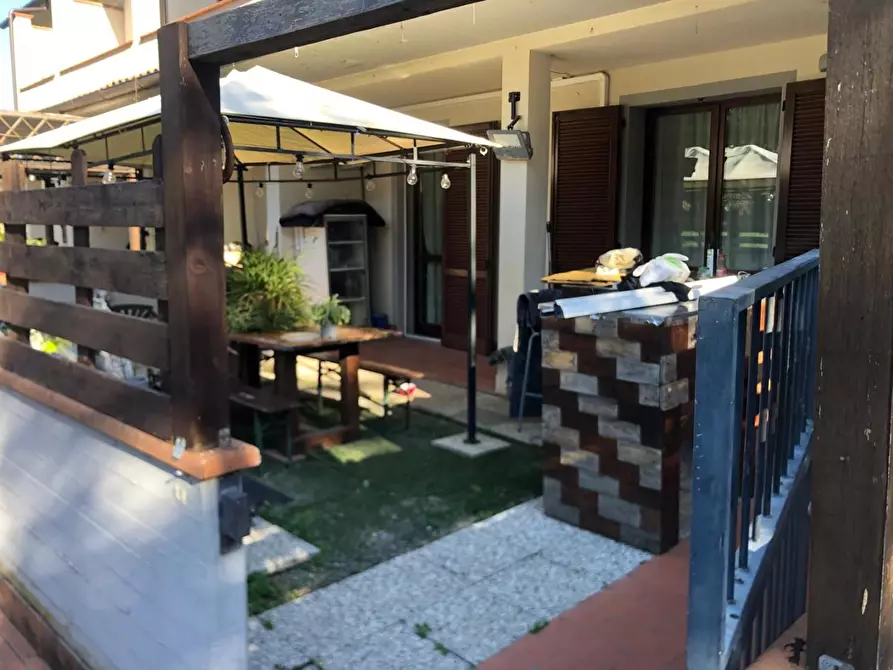 Immagine 3 di Appartamento in vendita  a Santa Maria A Monte