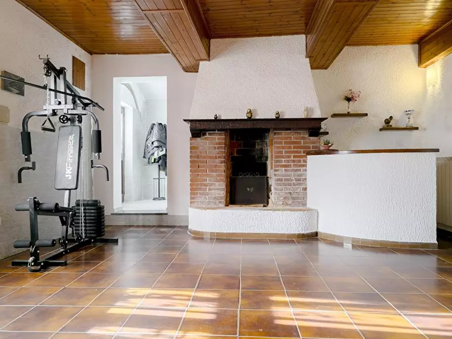 Immagine 49 di Casa bifamiliare in vendita  a Cascina