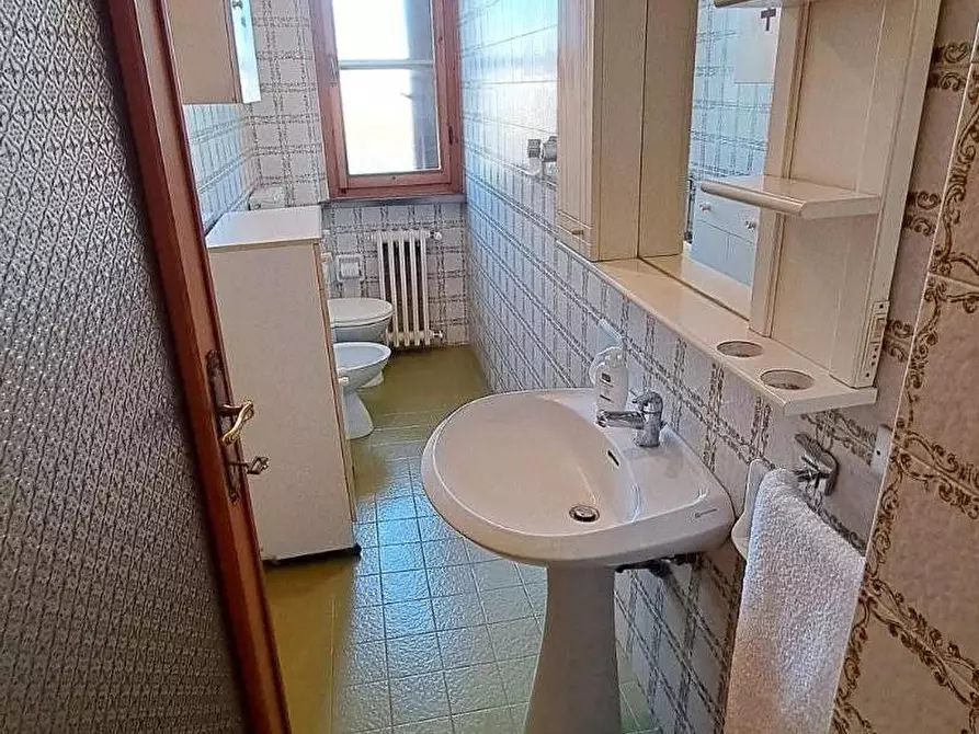 Immagine 10 di Casa bifamiliare in vendita  a Rosignano Marittimo