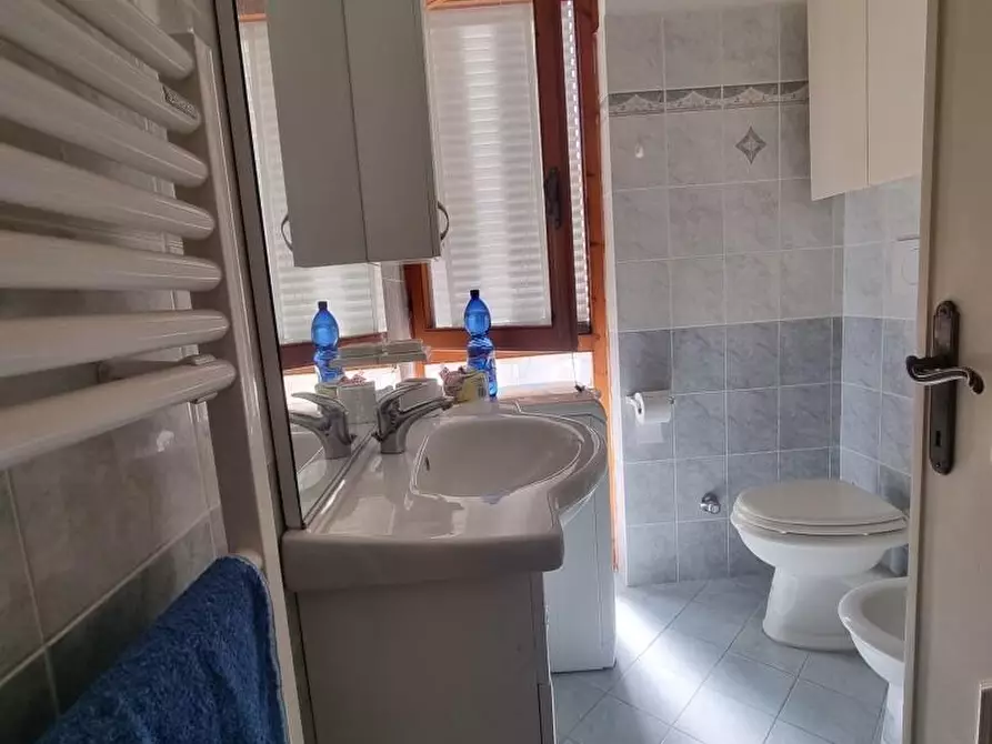 Immagine 7 di Appartamento in vendita  a Viareggio