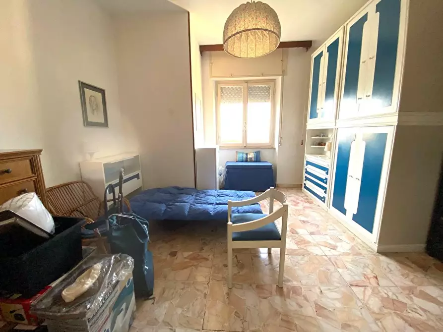 Immagine 17 di Appartamento in vendita  a Massa