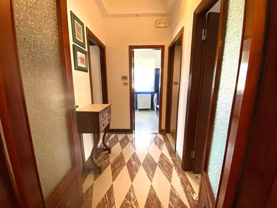 Immagine 8 di Appartamento in vendita  a Massa