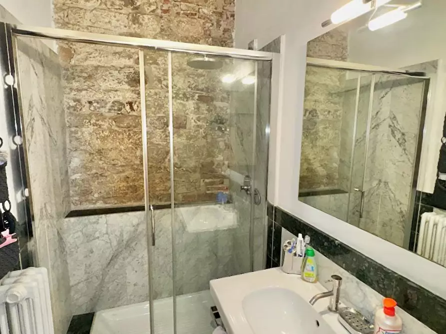 Immagine 21 di Appartamento in vendita  a Pisa