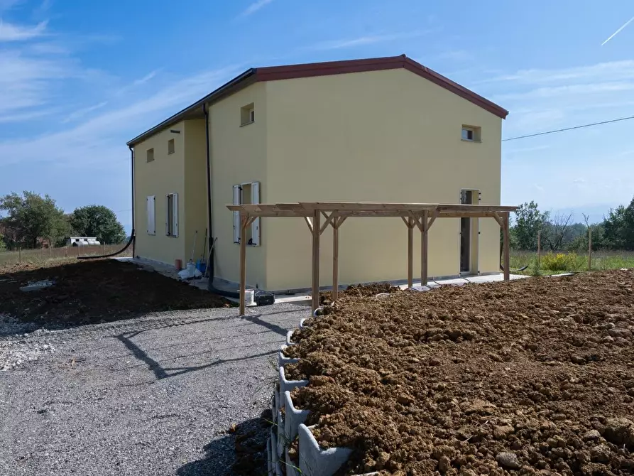 Immagine 16 di Casa indipendente in vendita  a Medesano