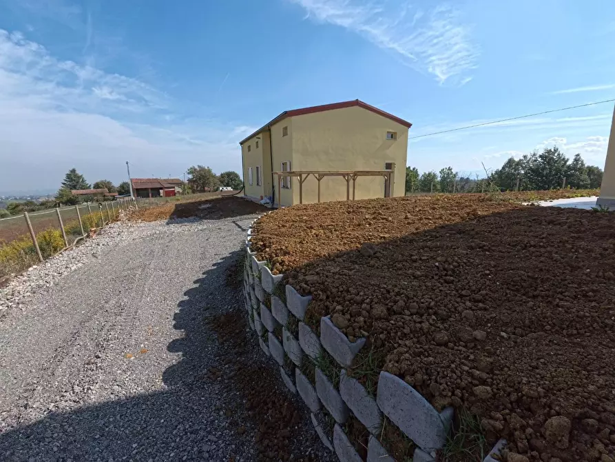 Immagine 27 di Casa indipendente in vendita  a Medesano