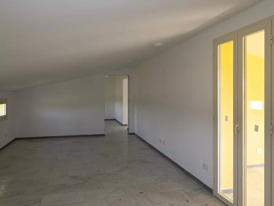 Immagine 14 di Casa indipendente in vendita  a Medesano