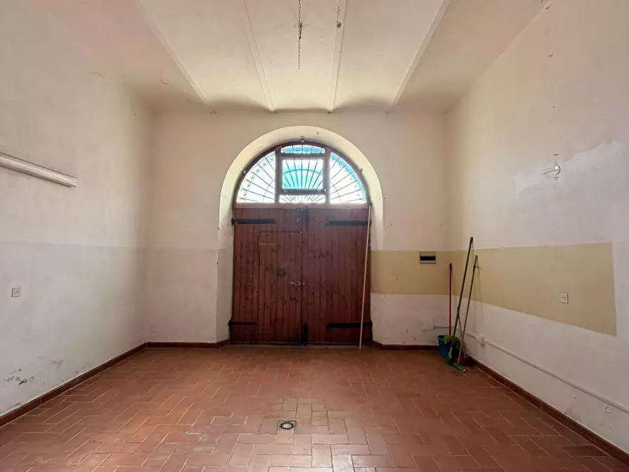 Immagine 2 di Garage in vendita  a Castagneto Carducci
