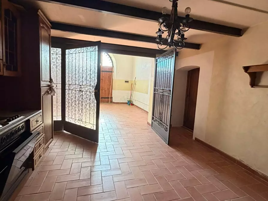 Immagine 4 di Garage in vendita  a Castagneto Carducci